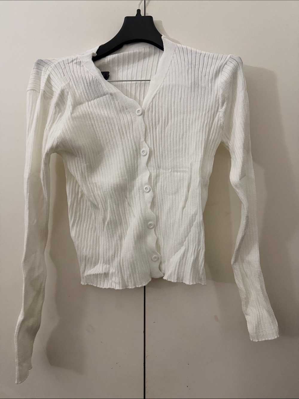 Ribbed Button-Front V-Neck Cardigan - White
